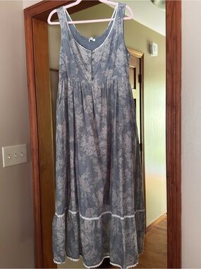 Neuflora Selah maxi dress blue cream vintage floral size L
